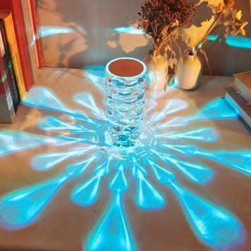 Настольная лампа - ночник Алмаз Crystal Lamp Diamond RGB &middot; Хрустальный атмосферный светильник на аккумуляторе, 16 цветов 55065/98 фото