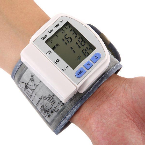 Зап'ястний тонометр Blood Pressure ∙ Автоматичний пристрій для вимірювання артеріального тиску на зап'ясті 45044/34 фото
